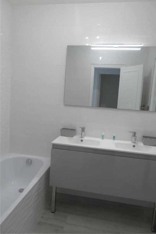 Luxe 6 Couchages Proxi Bord De Mer Centre Ville Кан Екстериор снимка